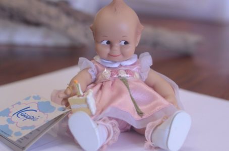 Kewpie Celebrates 1st Birthday- 8" Doll - Image 8