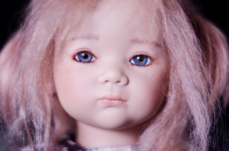 Annette Himstedt : VICKI - Image 3